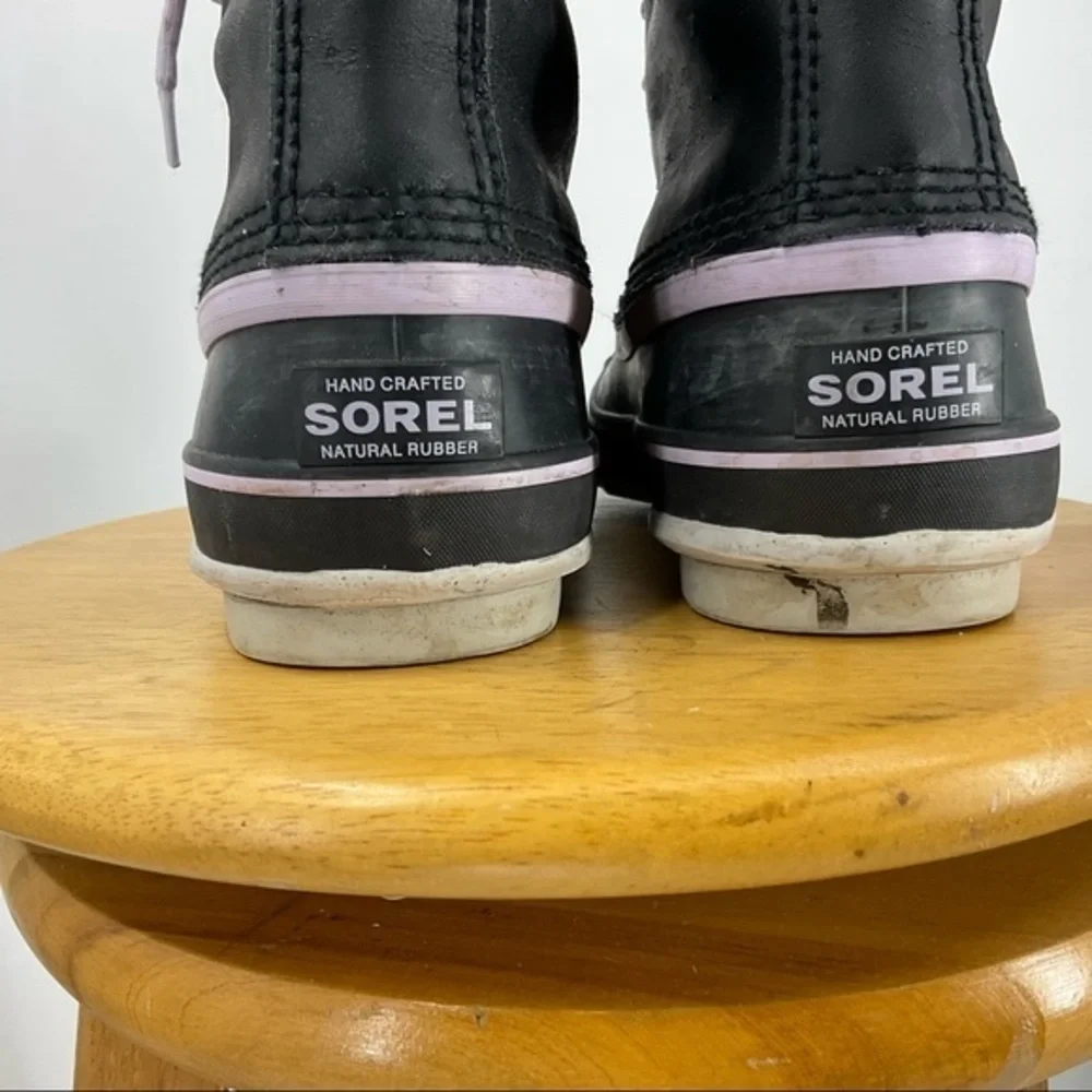 Sorel premium handcrafted natural rubber waterproof boot 7